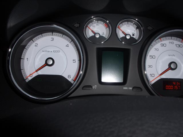 http://www.forum-peugeot.com/Forum/mesimages/20730/308 HDi 007.jpg